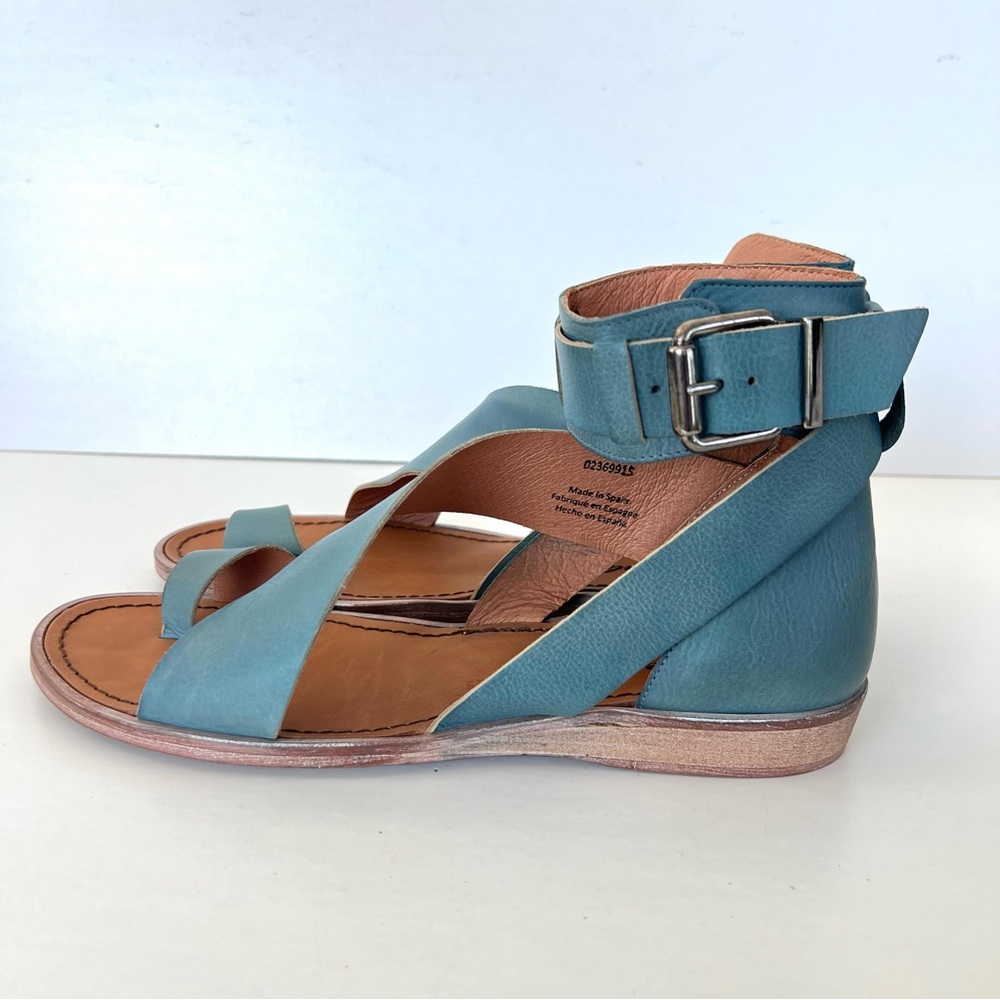 FREE PEOPLE Vale Blue Leather Ankle Buckle Strap Flat Boot Sandals Sz 41 NWOB - Picture 7 of 15